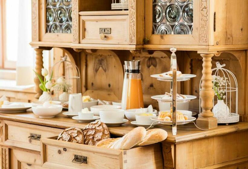 مبيت وإفطار Schlosswirt Forst