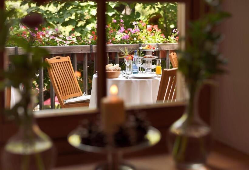 مبيت وإفطار Schlosswirt Forst