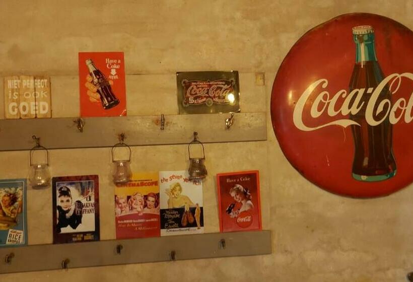 Aamiaismajoitus (B&B) Theetuin Onder De Pannen