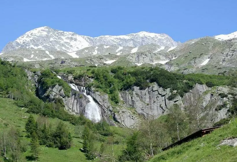 ホテル Huberhof