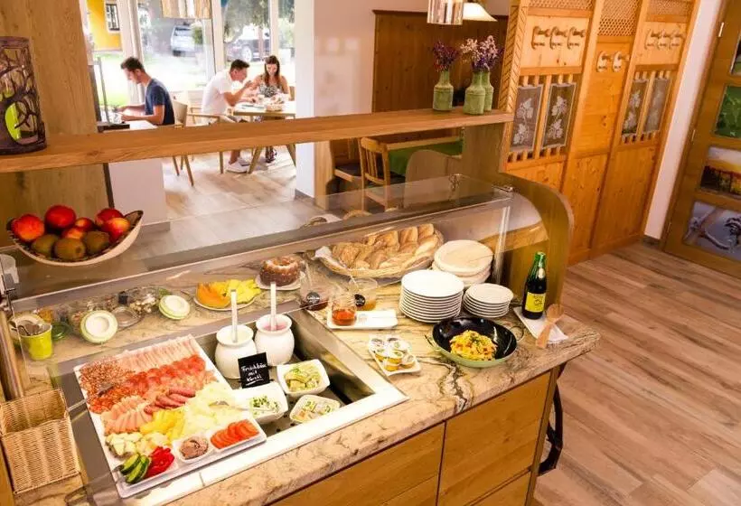 ホテル Weingut Wohlfühlzimmer Adam Lieleg
