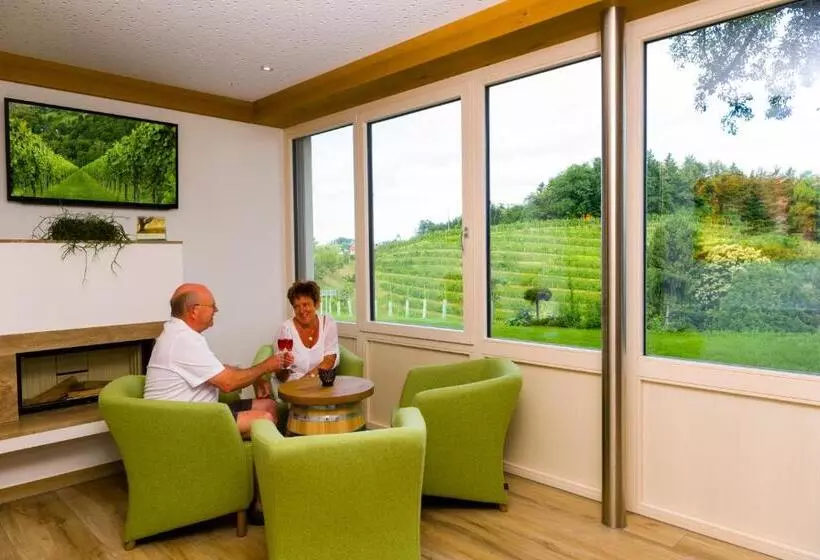 ホテル Weingut Wohlfühlzimmer Adam Lieleg