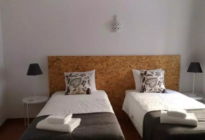 ペンション Route 2 Torrão