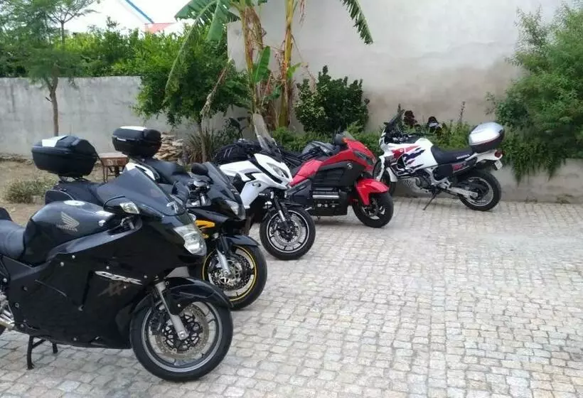 ペンション Route 2 Torrão