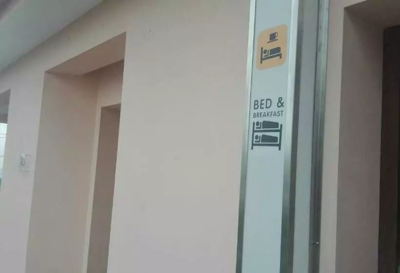 ペンション Vistafreita  Rooms & Suites