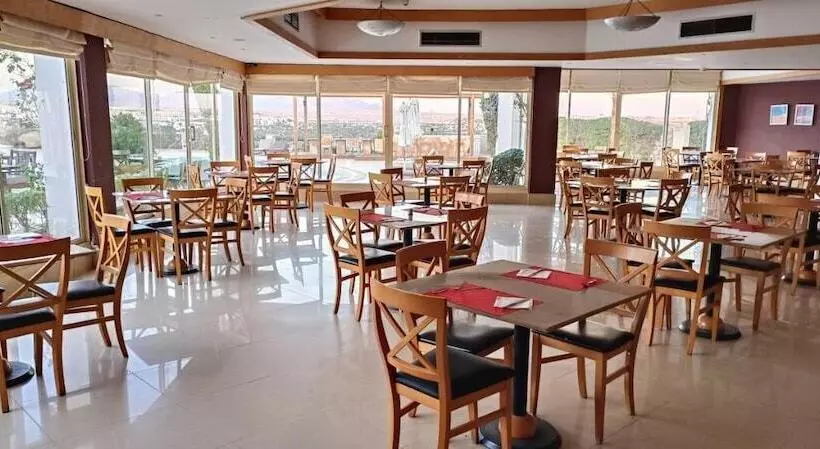 Eden Rock Hotel Namaa Bay