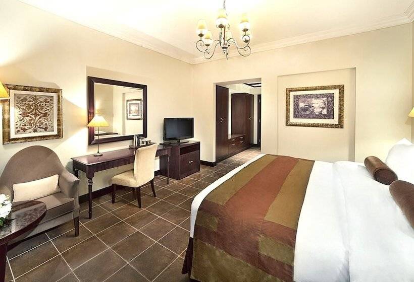 هتل Arabian Ranches Golf Club