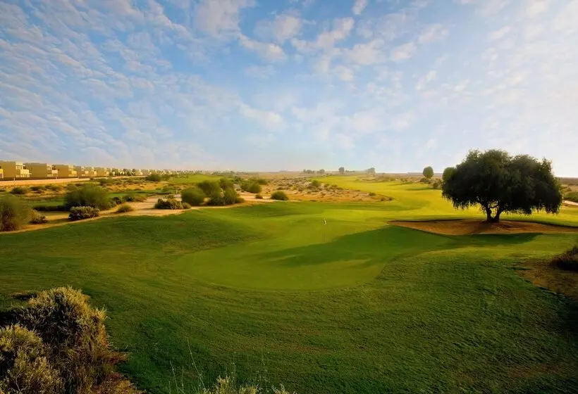 هتل Arabian Ranches Golf Club