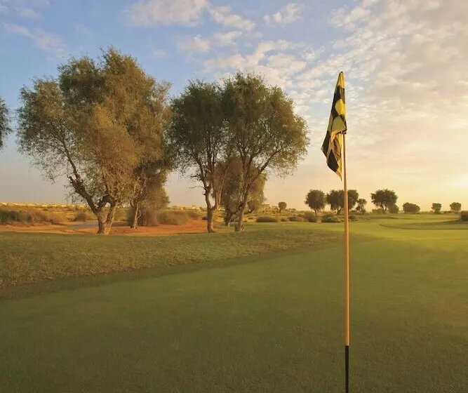 هتل Arabian Ranches Golf Club