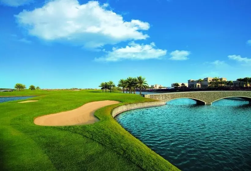 هتل Arabian Ranches Golf Club
