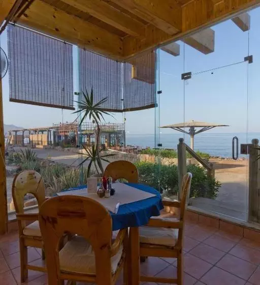 هتل Blue Beach Club