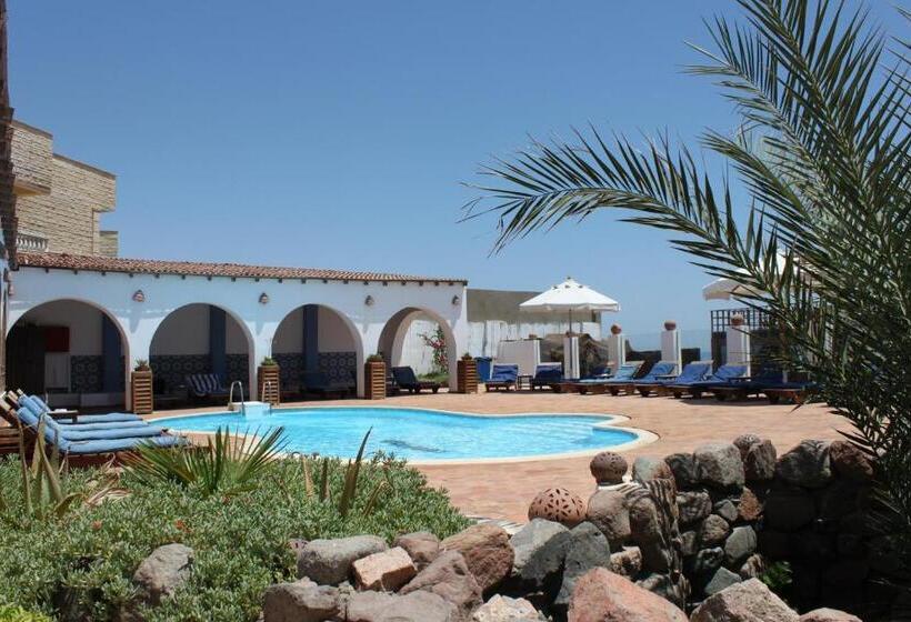 هتل Blue Beach Club