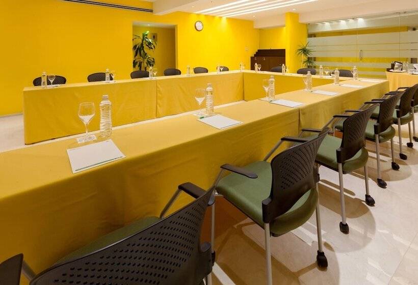 هتل Holiday Inn Puebla Finsa, An Ihg