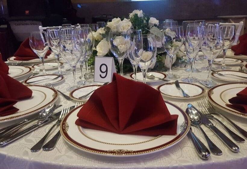 هتل Holiday Inn Puebla Finsa, An Ihg