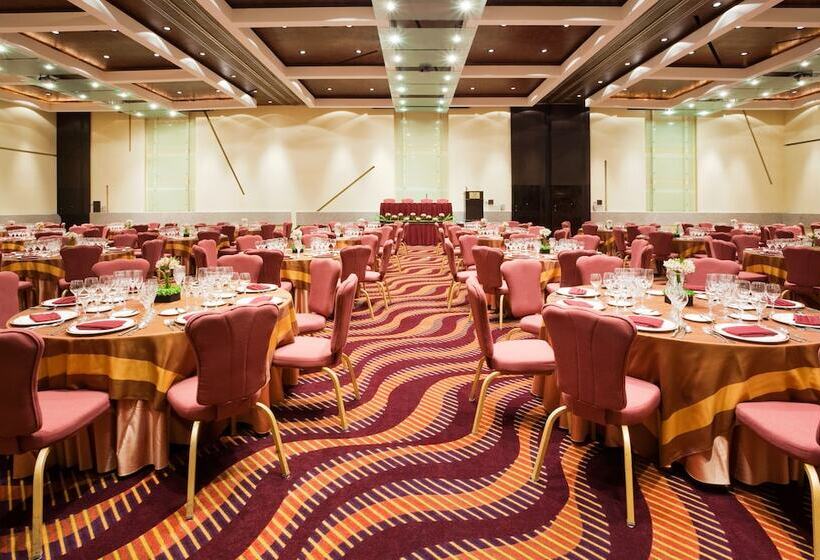 هتل Holiday Inn Puebla Finsa, An Ihg