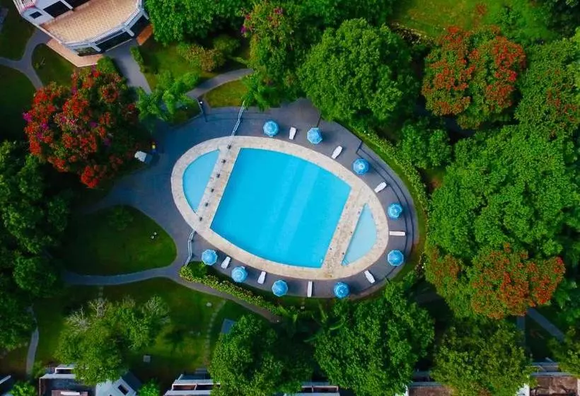 Otel Iguassu Holiday