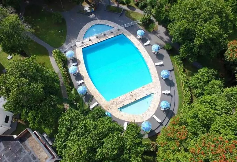 Otel Iguassu Holiday