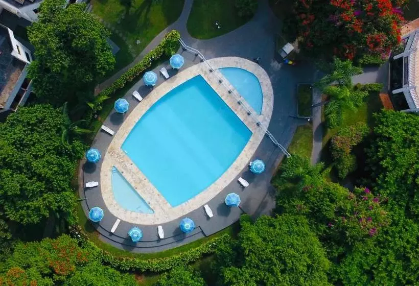 Otel Iguassu Holiday