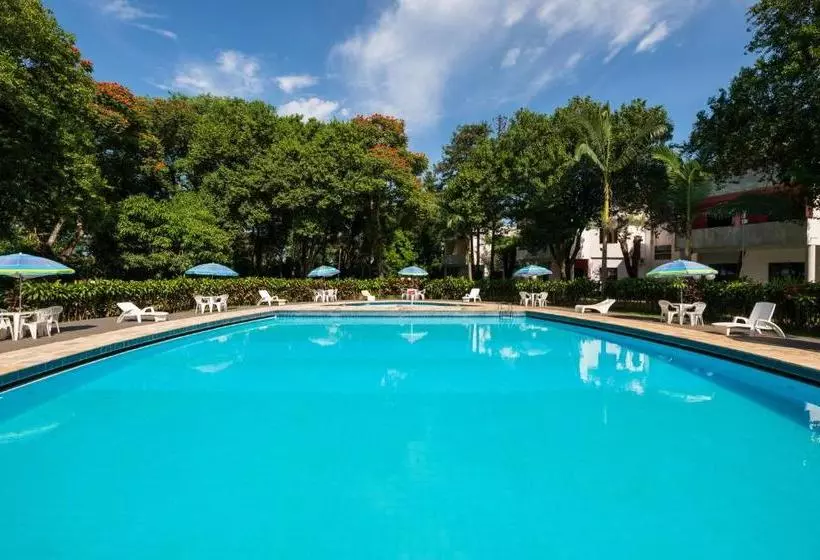 Otel Iguassu Holiday