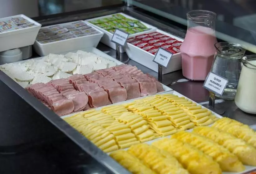 Otel Iguassu Holiday