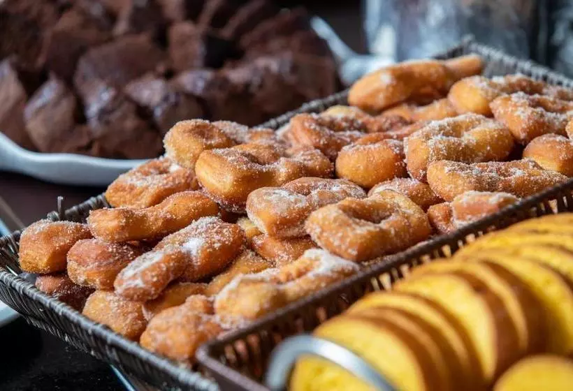 Otel Iguassu Holiday