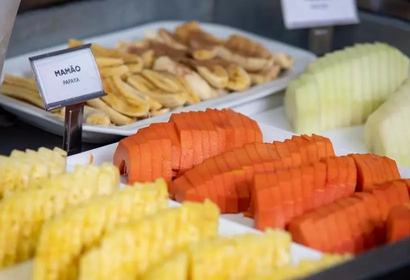 Otel Iguassu Holiday