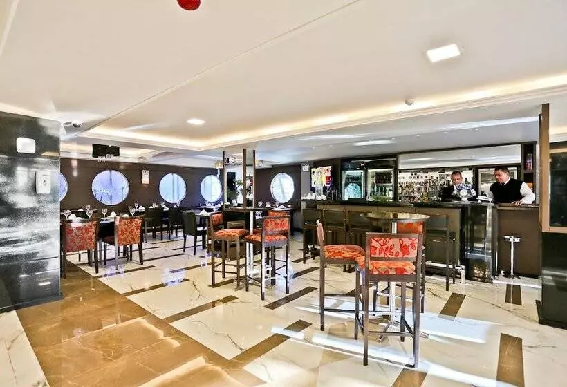 호텔 Sandri Palace