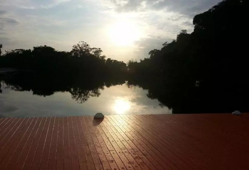 هتل Uiara Amazon Resort