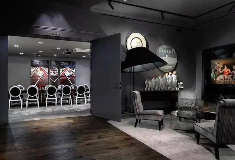 Museum Apartment Hotel, Independent Collection By Evt