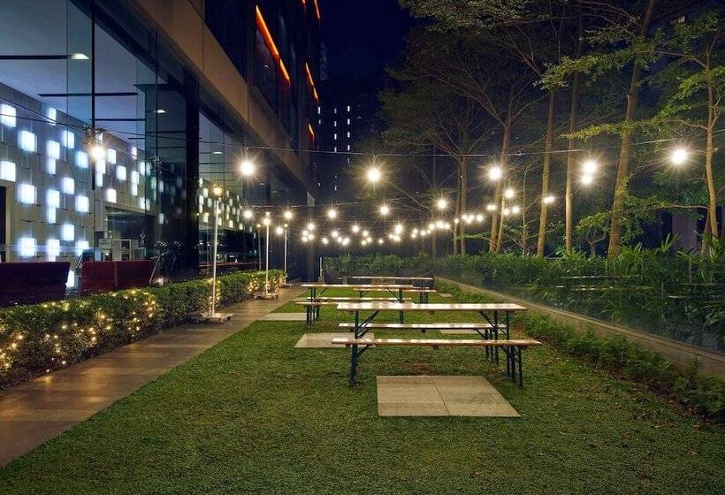 Quincy Hotel Singapore By Far East Hospitality