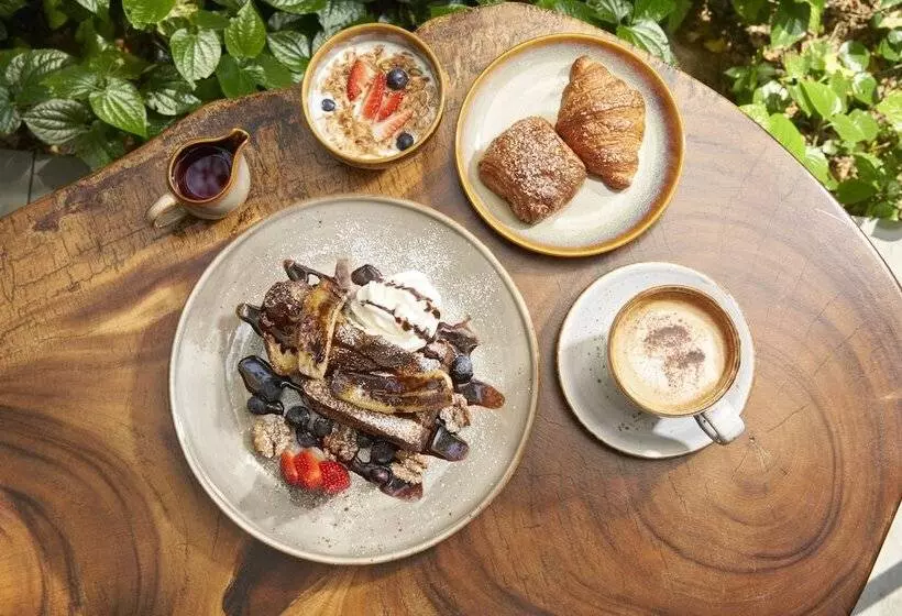 Quincy Hotel Singapore By Far East Hospitality