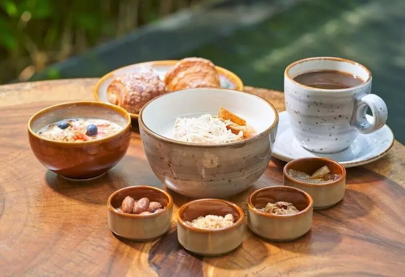 Quincy Hotel Singapore By Far East Hospitality