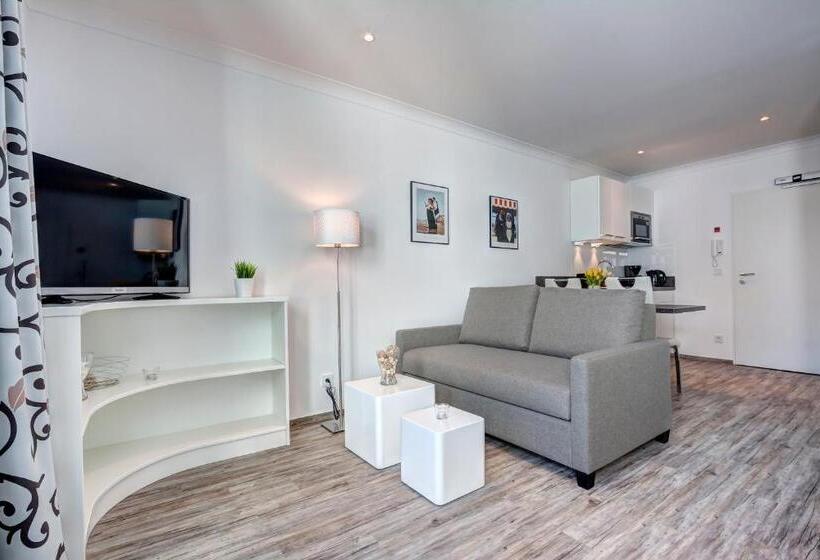 Aparthotel Villa Lea