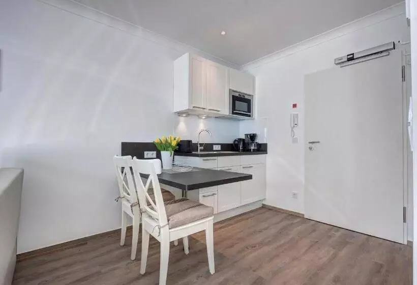 Aparthotel Villa Lea