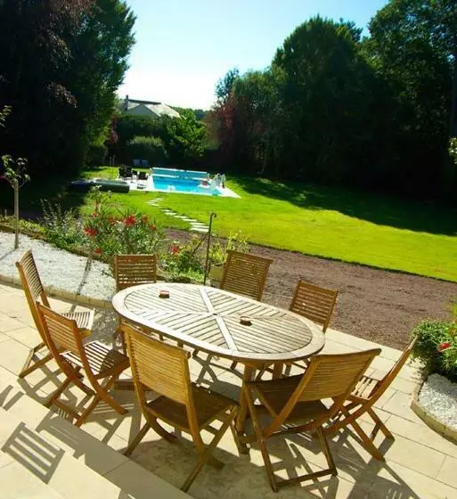 تختخواب و صبحانه La Gentilhommiere De Saumur