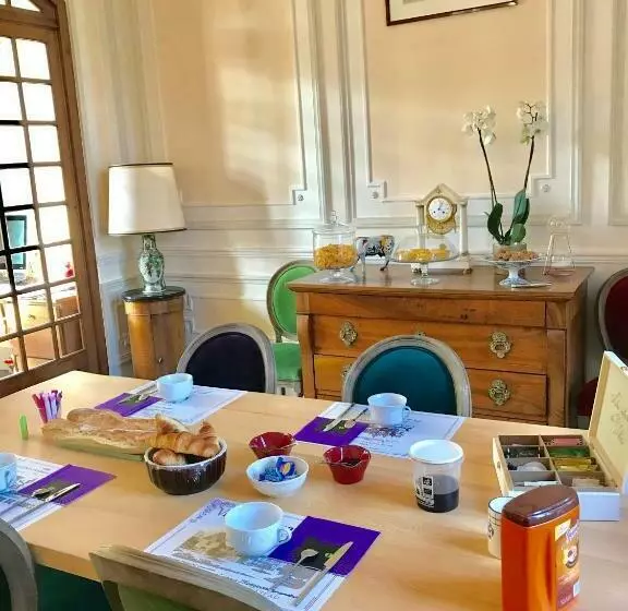 تختخواب و صبحانه La Gentilhommiere De Saumur