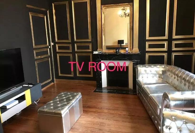 تختخواب و صبحانه La Gentilhommiere De Saumur