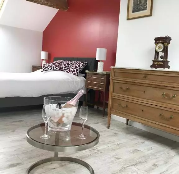 تختخواب و صبحانه La Gentilhommiere De Saumur