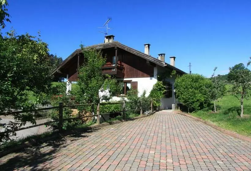 ホテル Agritur Chelodi