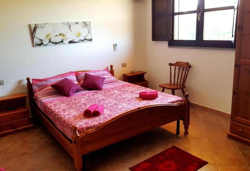 בית מלון כפרי Su Sattisceddu