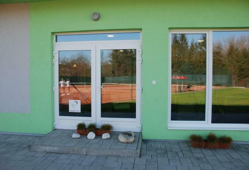 بنسيون Penzión Rocket Club