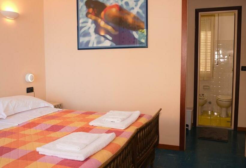 פנסיון Poggio Del Sole