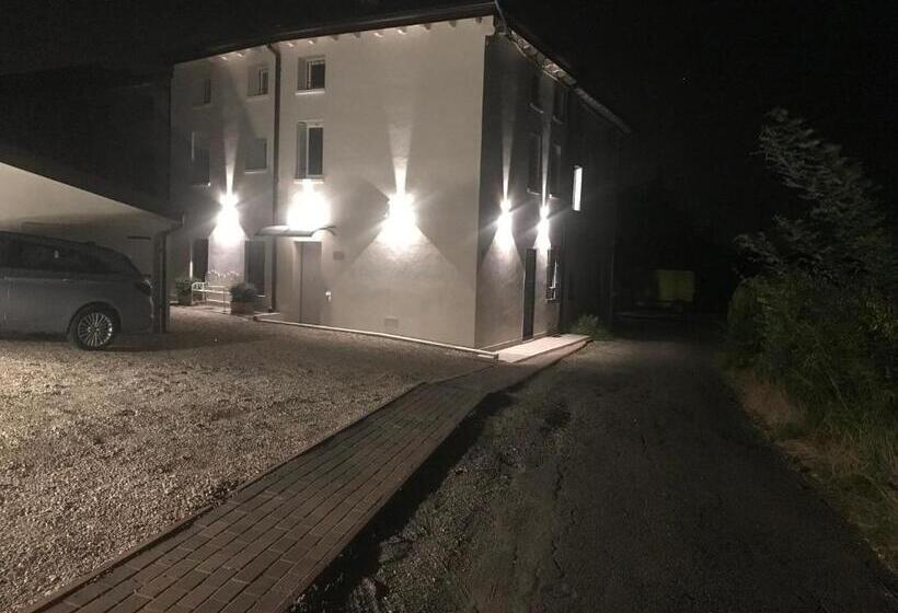 ペンション Spagnoi Rooms