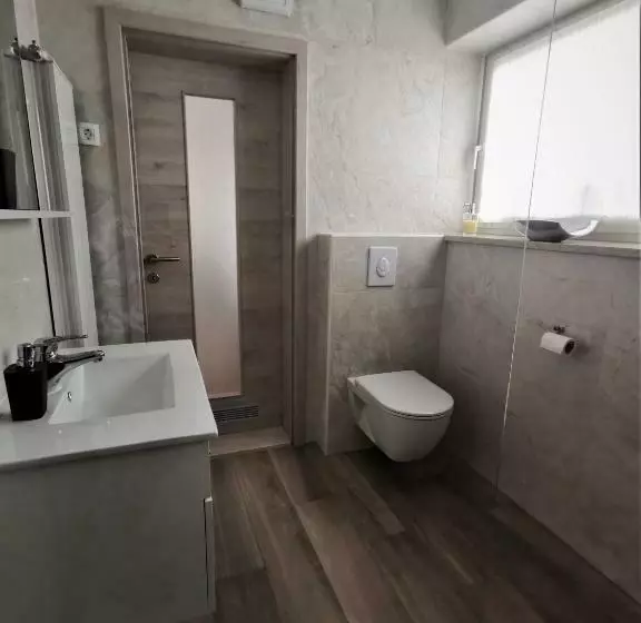 پانسیون Yellow Dreamhouse