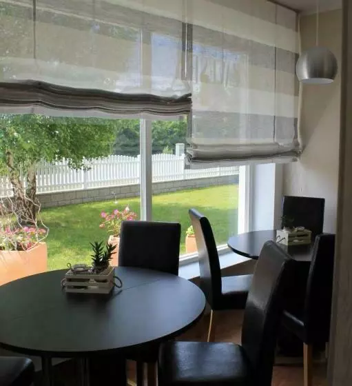 پانسیون Yellow Dreamhouse