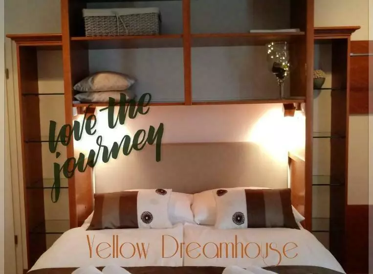 پانسیون Yellow Dreamhouse