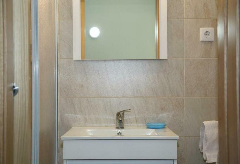 Общежитие Colina Do Ave Alojamento Local