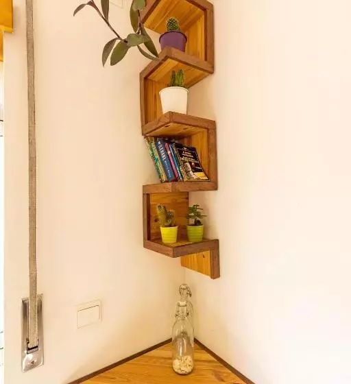 هاستل Pineapple Surf House