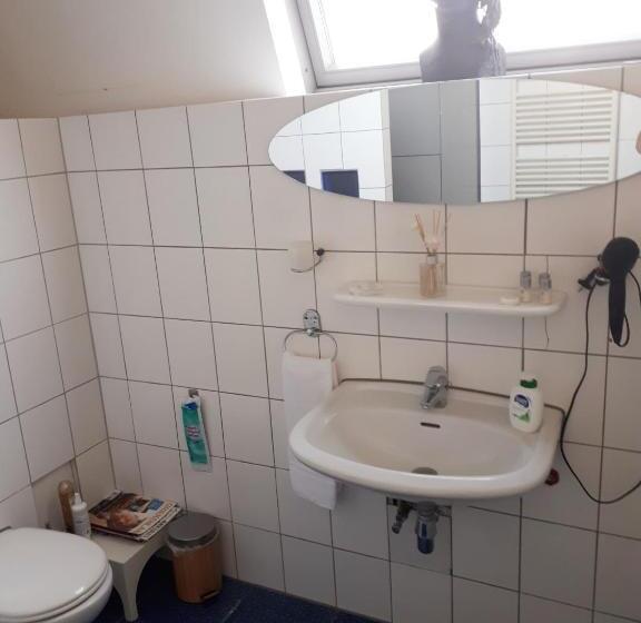 Bed and Breakfast Schuttershof Heerlen   Adults Only