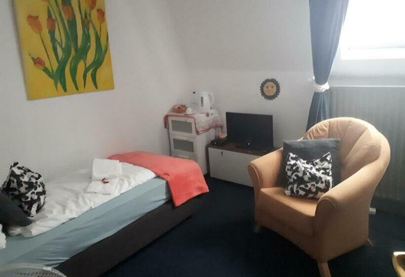 Bed and Breakfast Schuttershof Heerlen   Adults Only